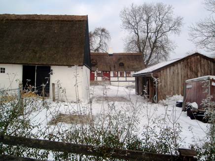 Gårdmiljø i Veddelev © Veddelev Landbylaug